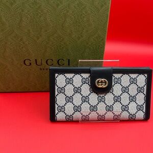 Authentic Gucci Black and Grey Key & Card Holder